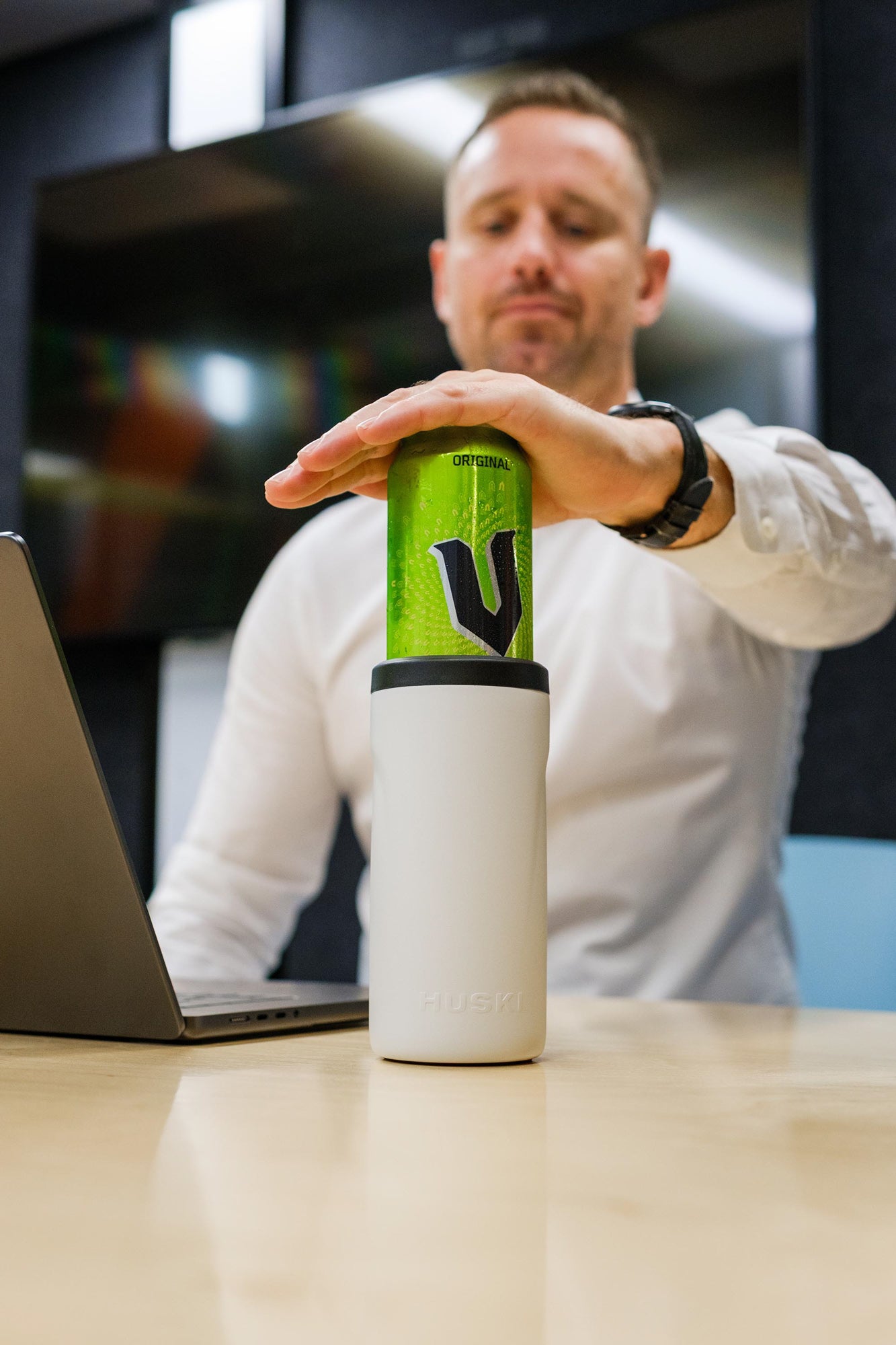 Huski Big Can Cooler + Colours