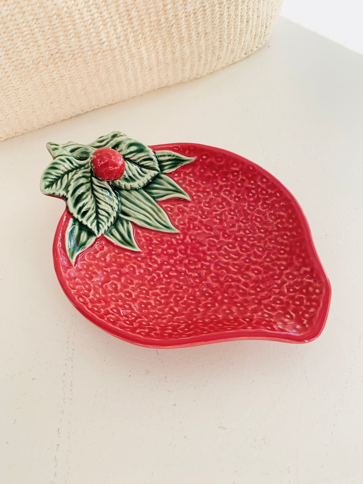 Strawberries Olive Dish