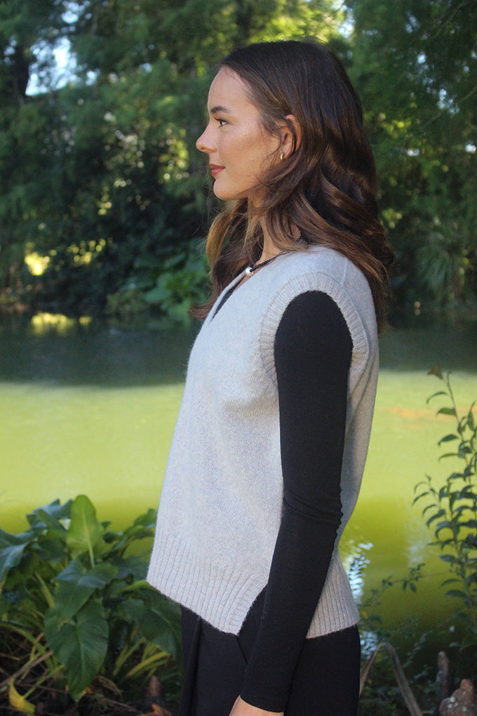 Alpaca Vital Vest - Dove Grey