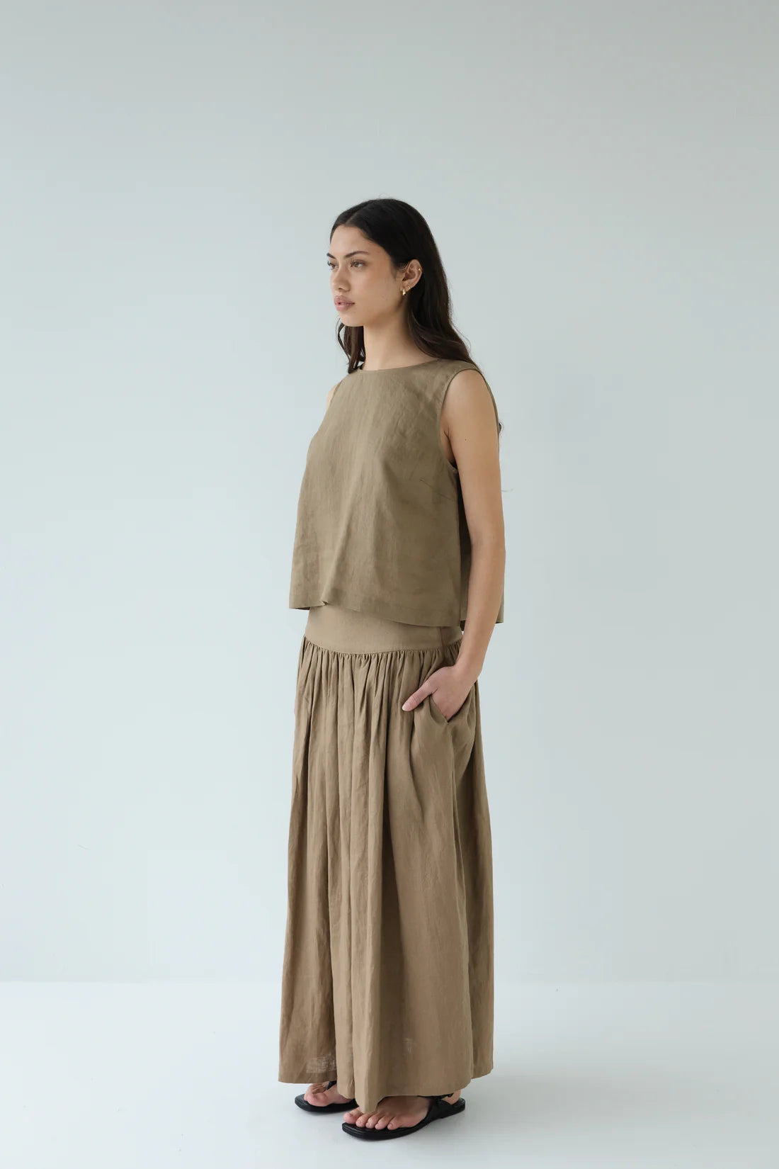 Shell Buttons Top - Hay