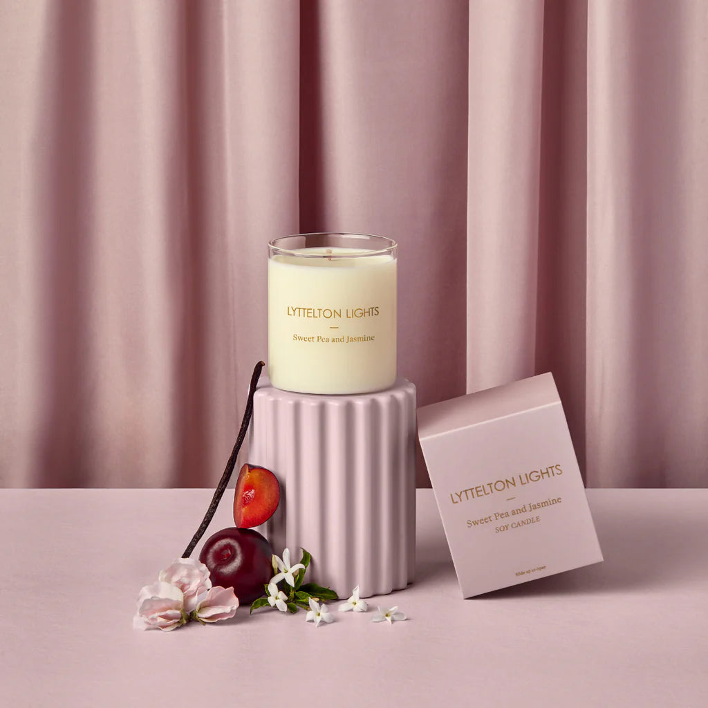 Sweet Pea & Jasmine Candle - Medium