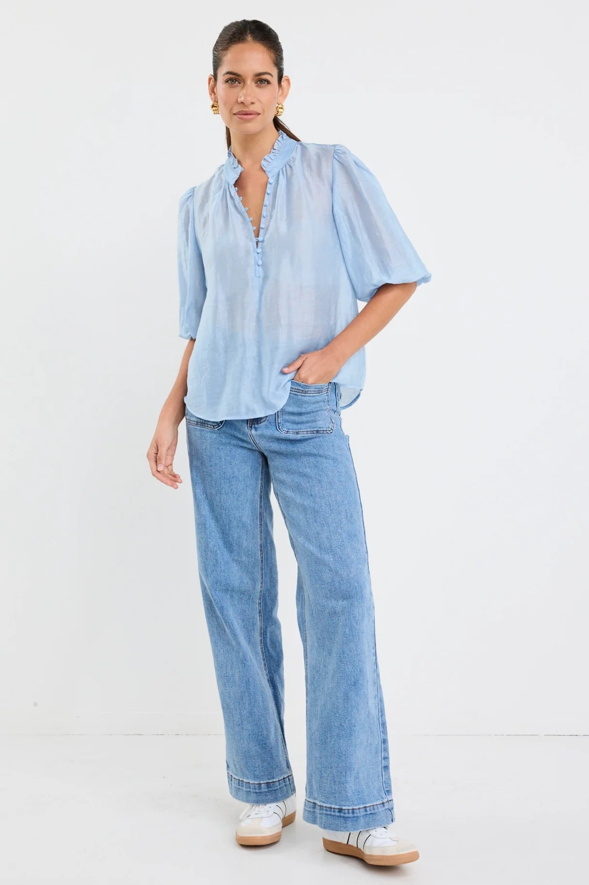 Closure Blouse - Pale Blue