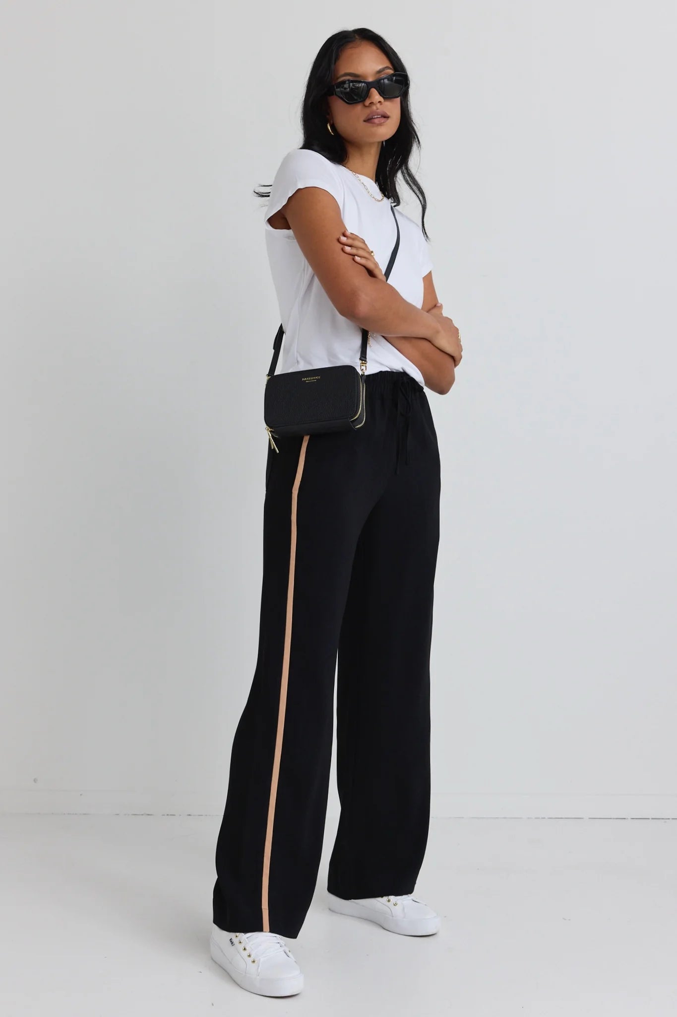 Confident Stripe Leg Crepe Wide Pants - Black