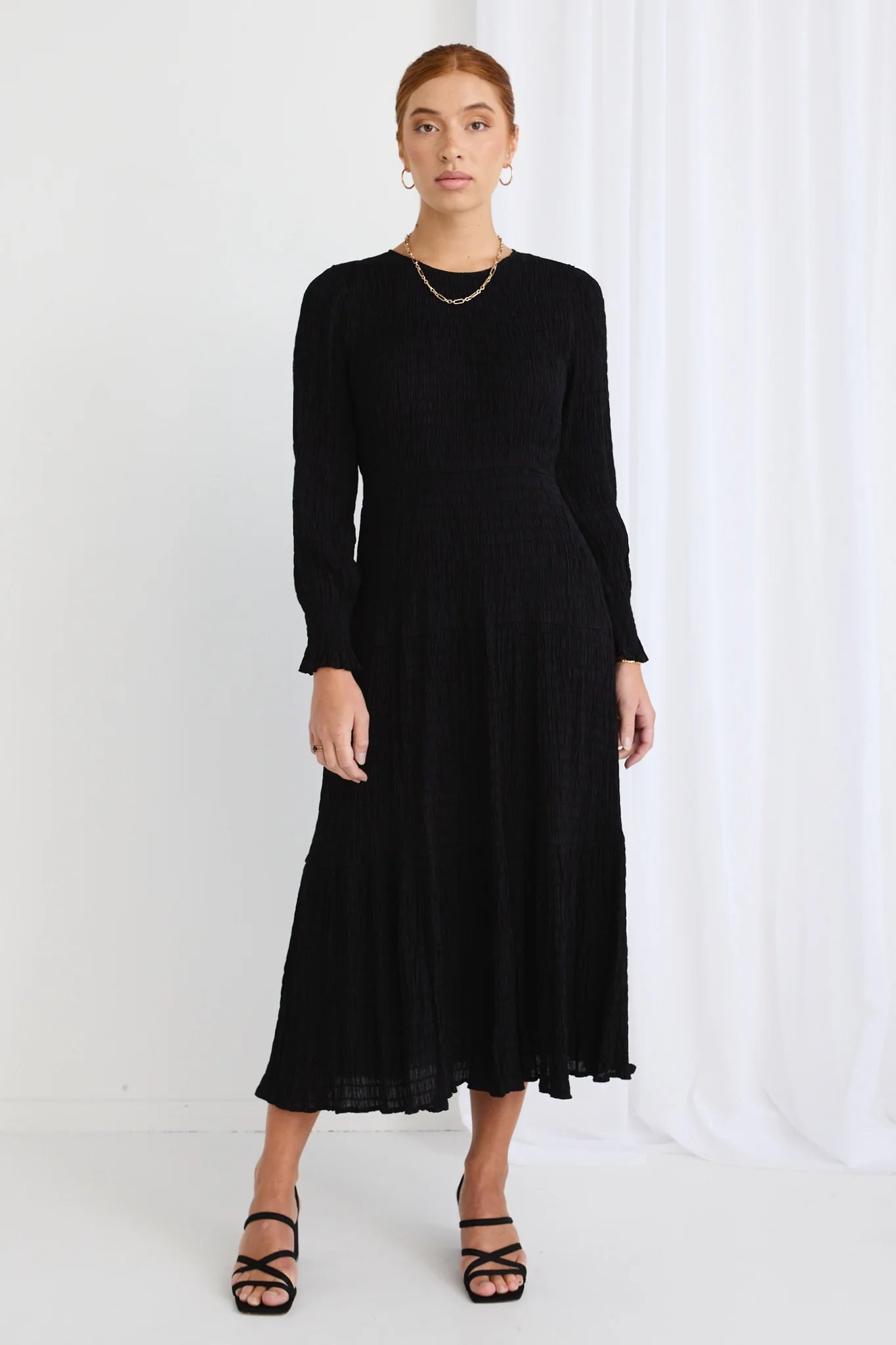 Effortless Long Sleeved Shirred Tiered Midi Dress - Black