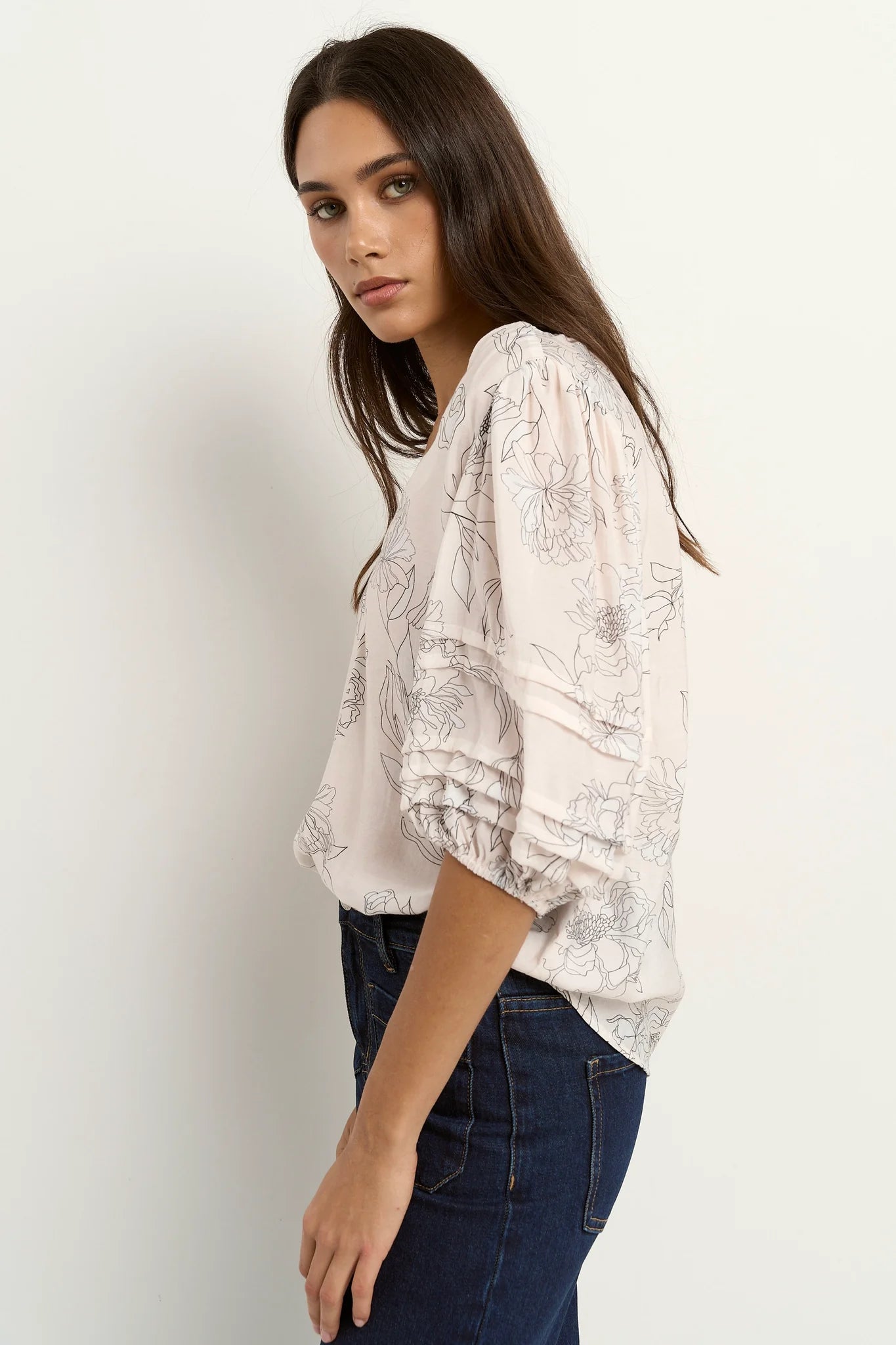 Recall Pleat Sleeve Blouse - Ivory Floral