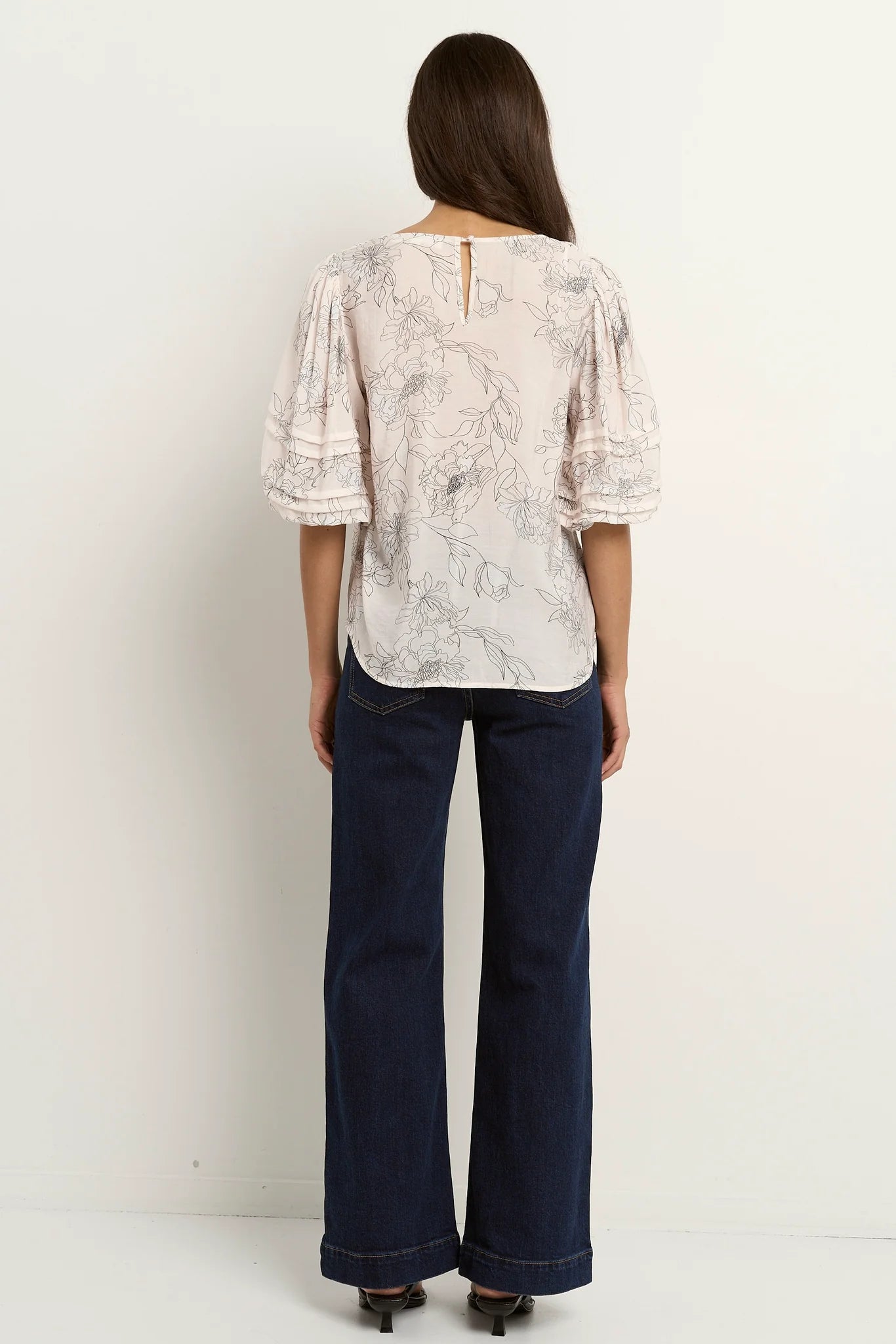 Recall Pleat Sleeve Blouse - Ivory Floral