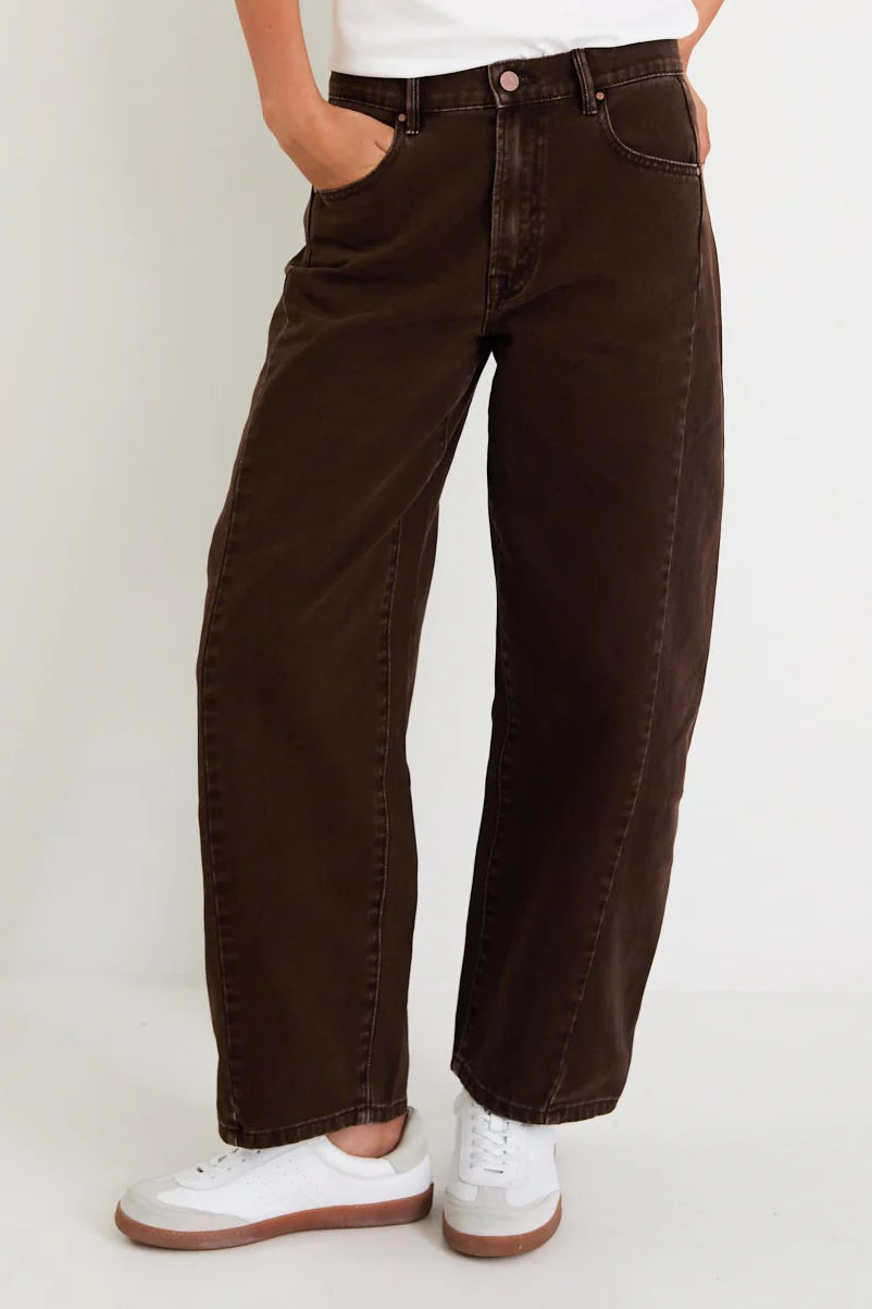 Varsity Barrel Jeans (Forward Seam) - Chocolate