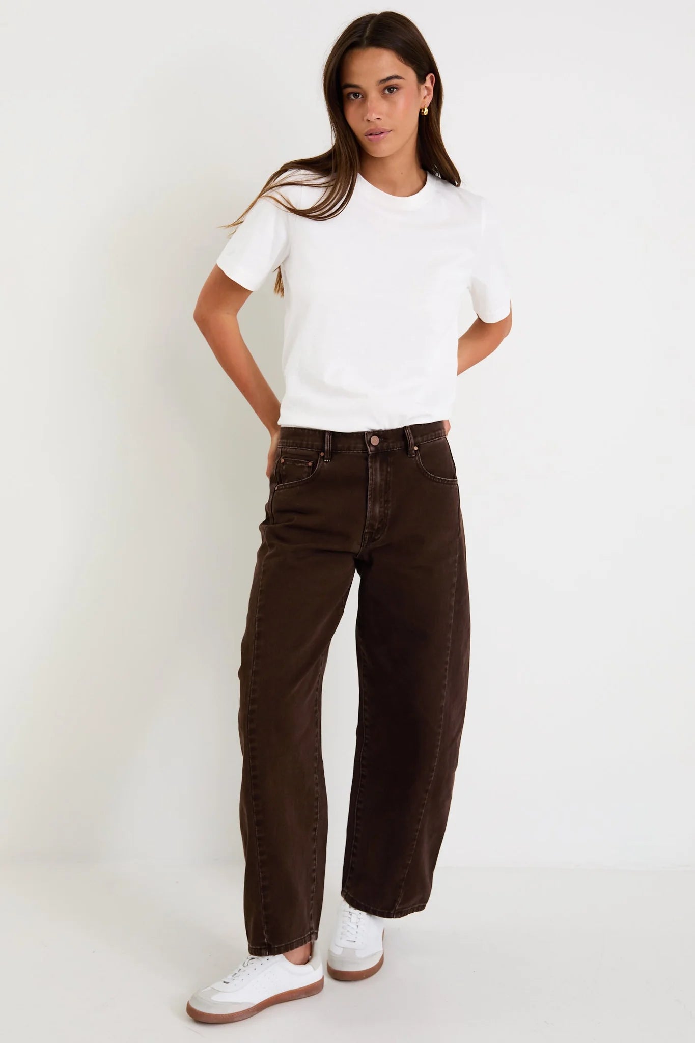 Varsity Barrel Jeans (Forward Seam) - Chocolate