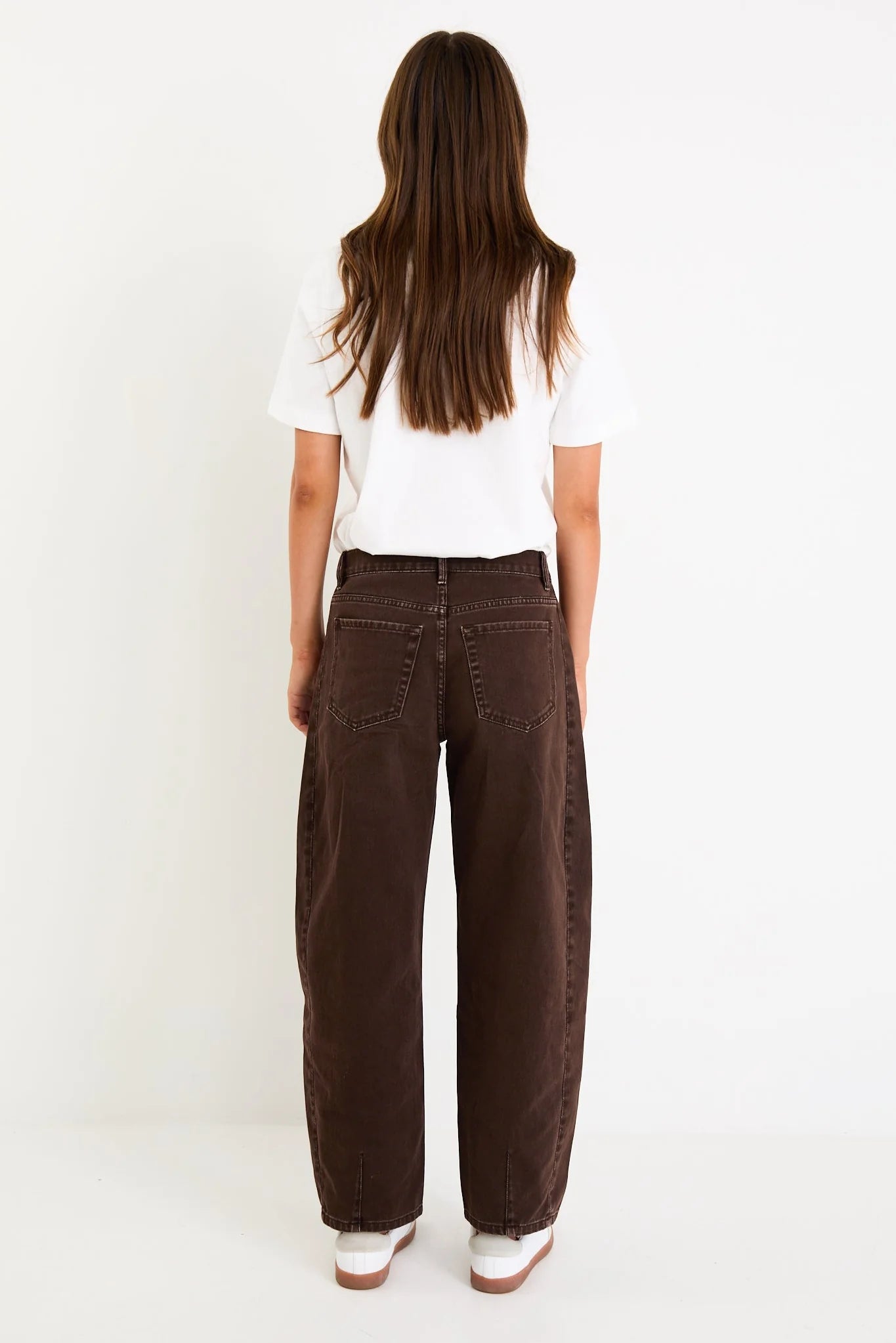 Varsity Barrel Jeans (Forward Seam) - Chocolate