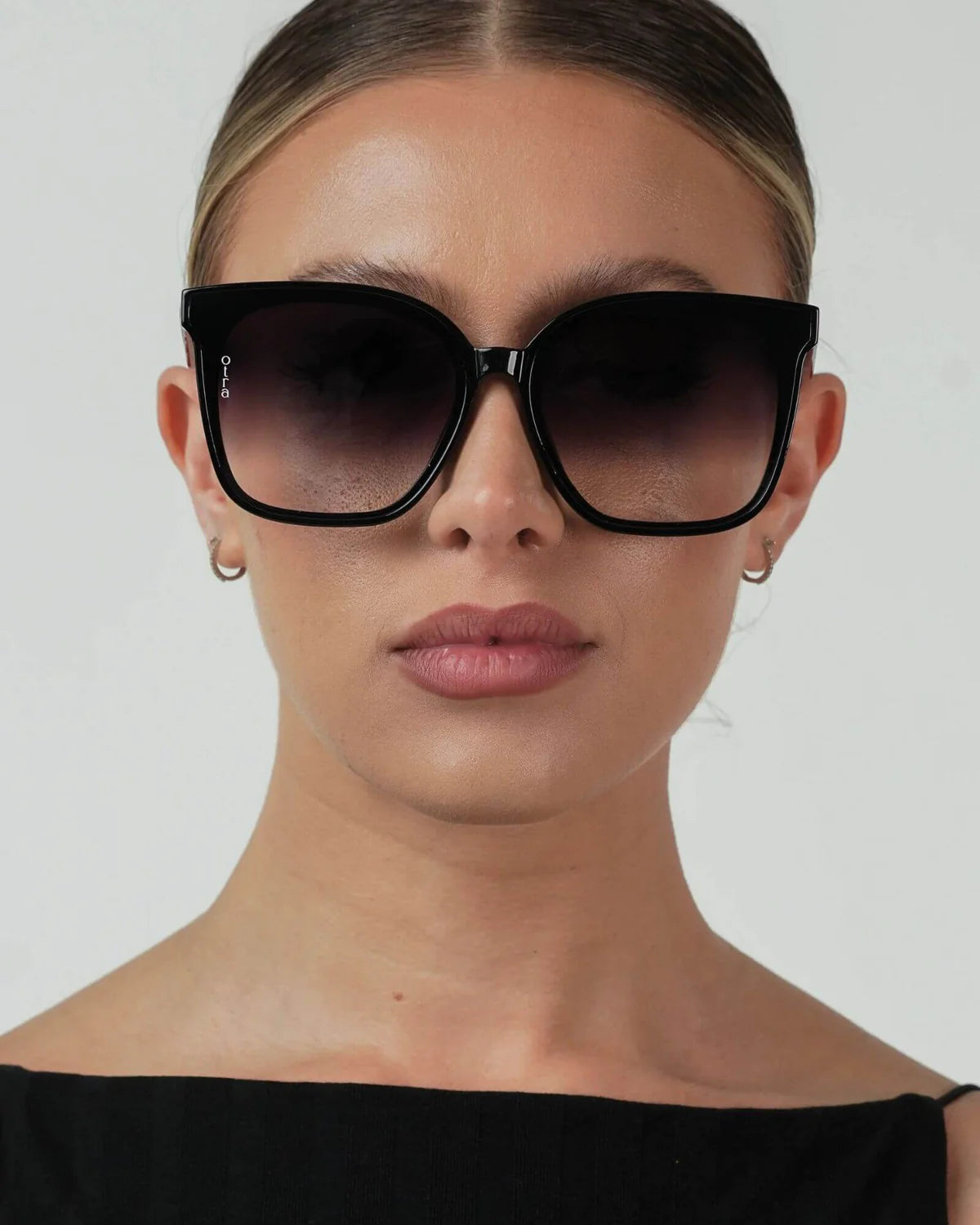 Betty Sunglasses - Black Smoke/Fade