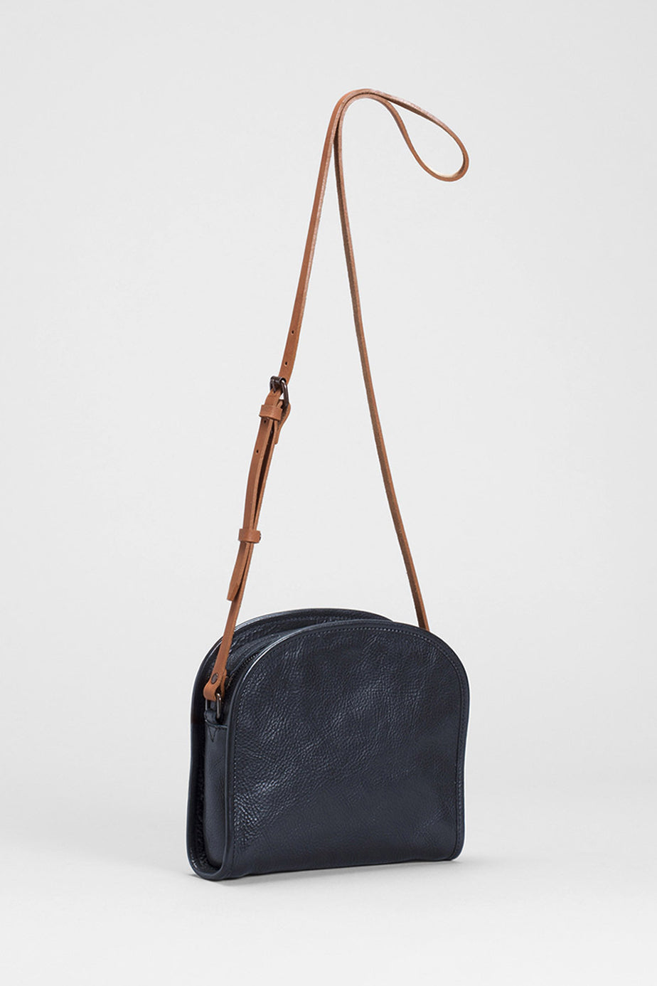 Elk Kurva Messenger Bag - Black or Tan