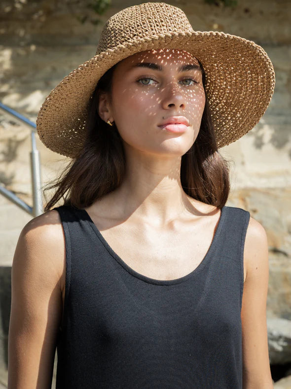 Go Wild Hat - Black & Natural