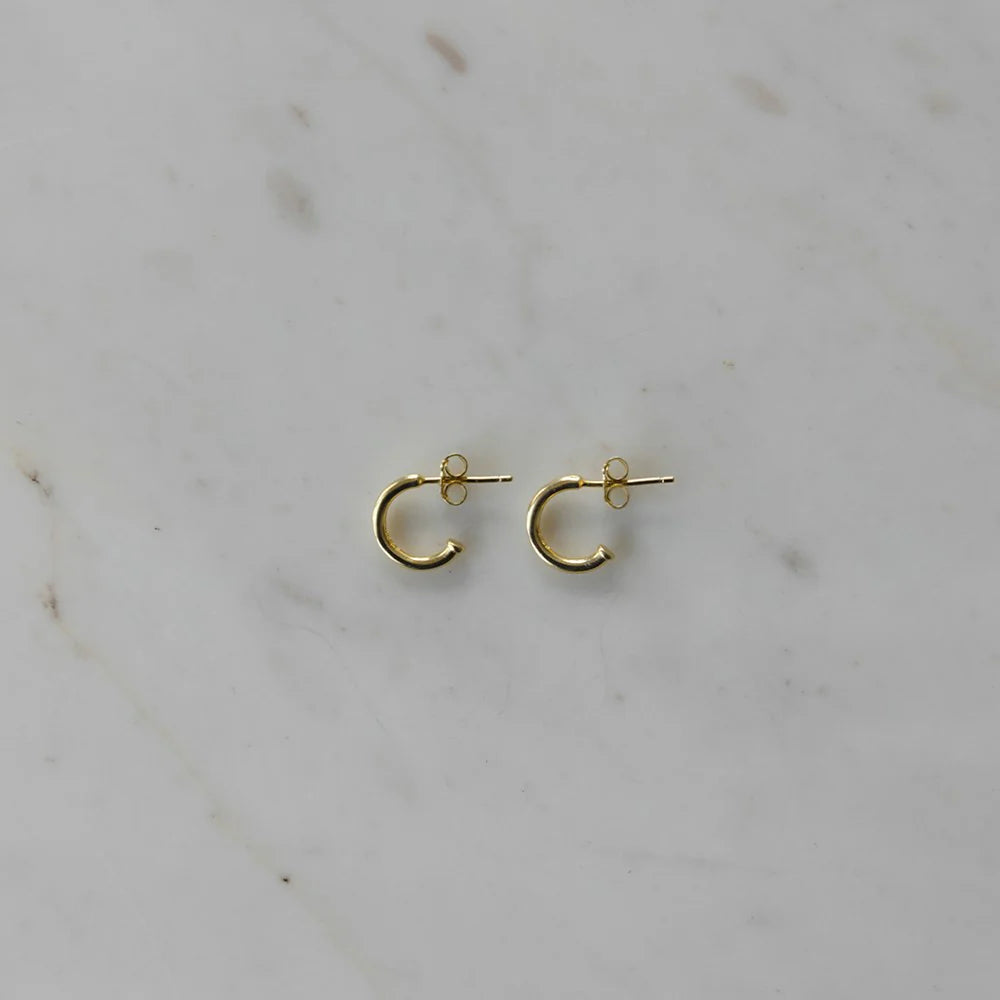 Hoop Studs - Gold