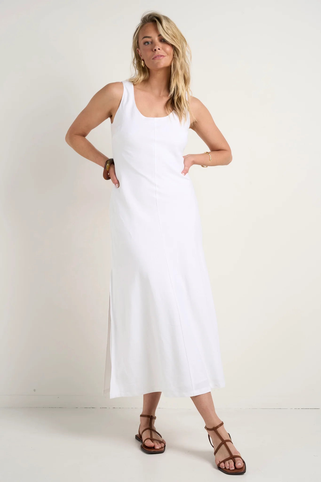 Nerve Sleeveless Scoop Neck Bias Maxi Dress - White