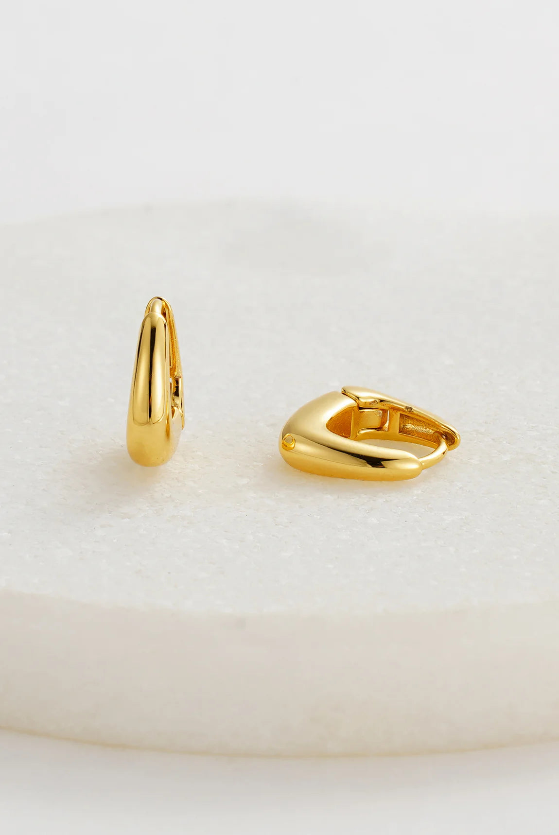 Neve Huggie Earring - Gold