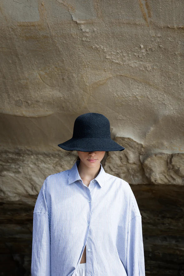 Travelling Hat - Black & Natural