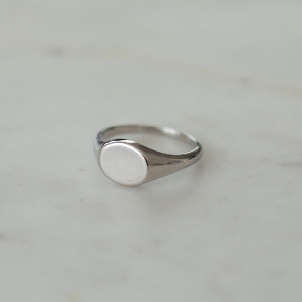 Sweet Signet Ring - Silver